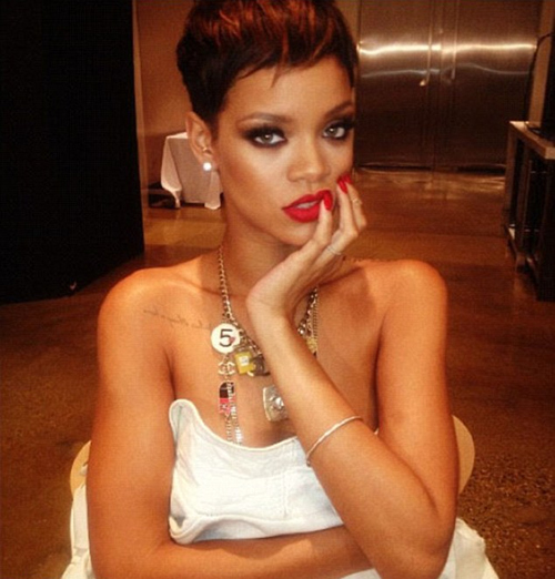 Rihanna Debuts Pixie Haircut With Updated Highlights 2