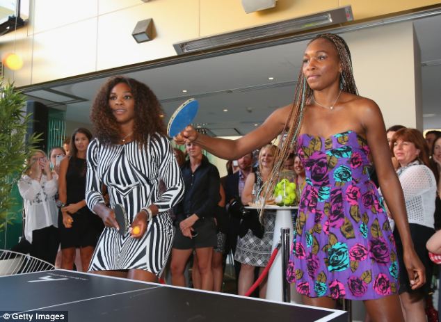 Venus Williams Shakes Up Her Box Braids With Blue Hair Color 2