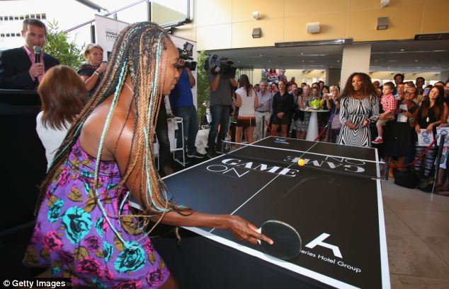 Venus Williams Shakes Up Her Box Braids With Blue Hair Color