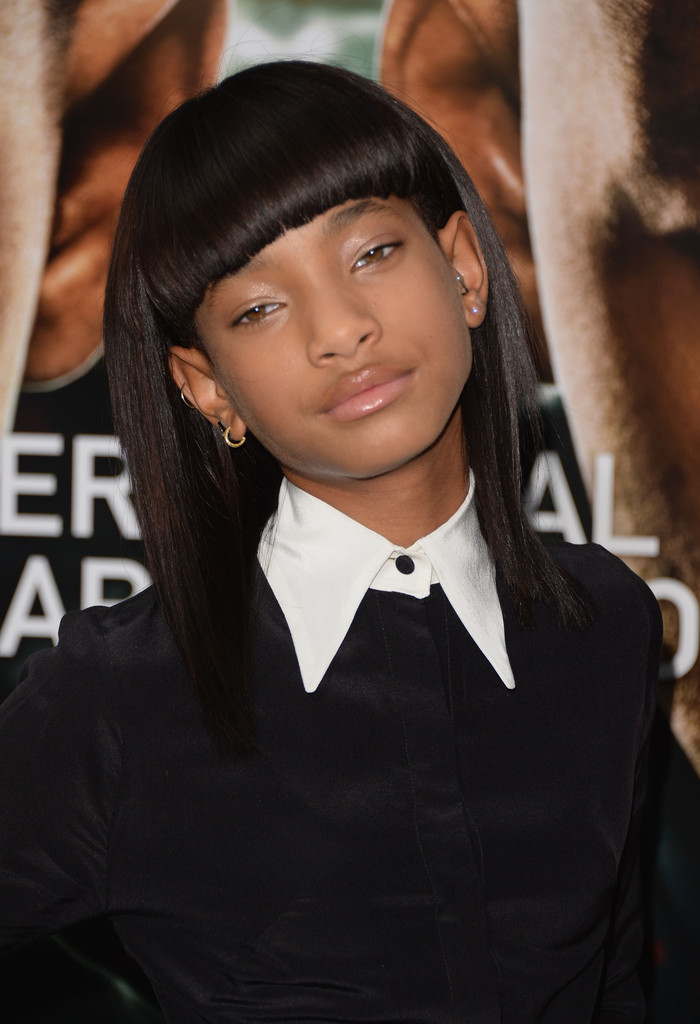 Willow Smith Switches Up Her Bangs Yet Again With Shoulder Length Black Hair  Color – The Style News Network