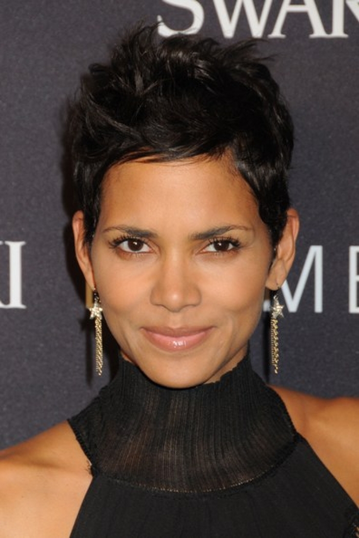 Pixie Haircut Ideas for Black Women 2