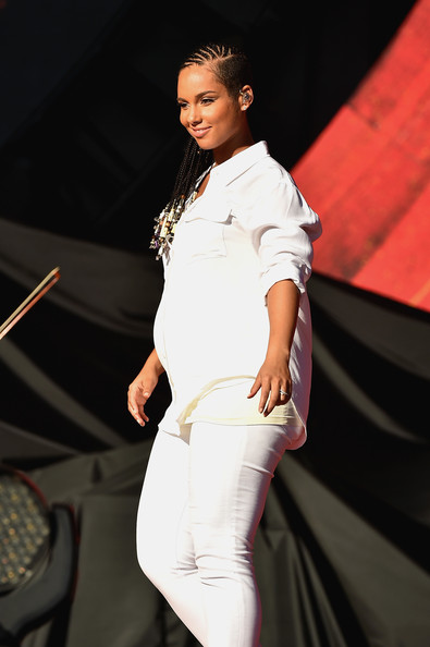 Alicia Keys' Pregnancy Style 2