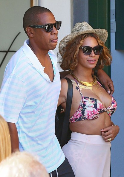 Beyonce is Back To Rocking A Bob! 2