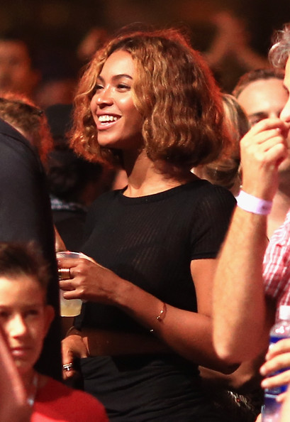 Beyonce is Back To Rocking A Bob!