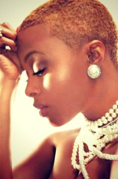 2015 Short Hair Trends & Haircuts for Black Women 16