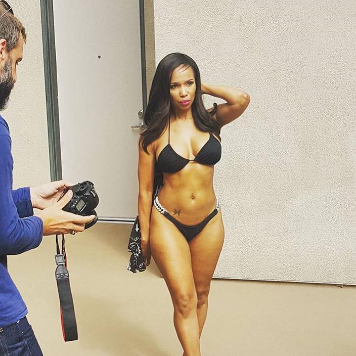 #Bodygoals Can We Look Like Elise Neal At Age 50