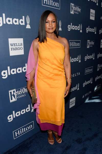 Hot Fashion Looks Spotted At The 27th Annual GLAAD Awards 4