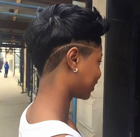 2017 Edgy Haircut Ideas for Black Women 3