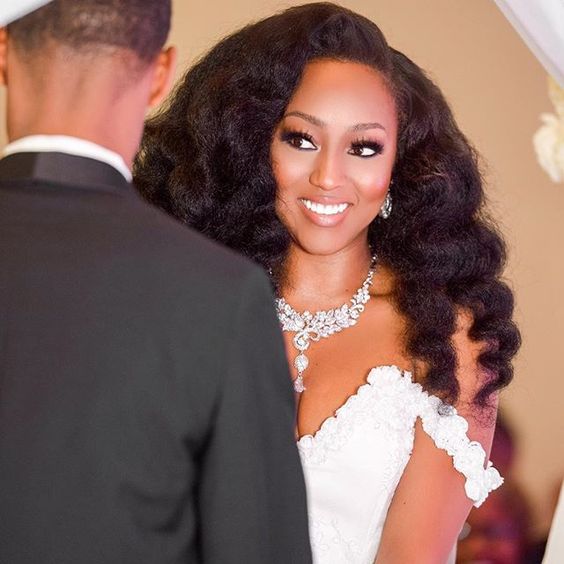 Natural Hairstyles To Wear To A Wedding