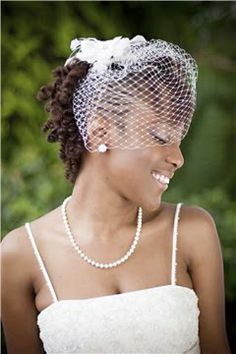 2017-wedding-hairstyles-for-natural-haired-brides22