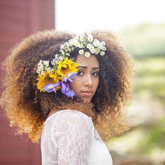 43-black-wedding-hairstyles-for-black-women-fro-flowers